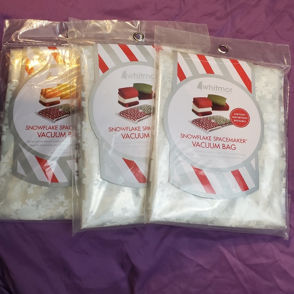 3 piece Whitmor snowflake spacesaver bags